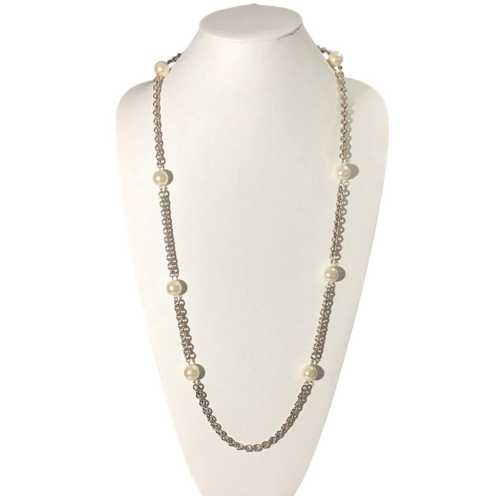 Carolee Necklace Large Pearl Beads Silver Tone Chain